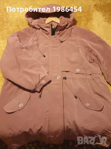 Дамско яке с качулка 