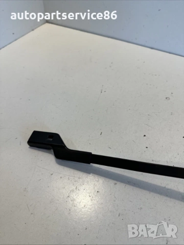 Рамо за предна чистачка за Volvo XC60 (2011) 30753525, снимка 3 - Части - 53774410