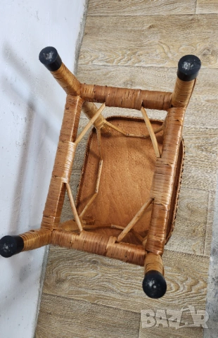 Комплект ратан масичка и табуретки, снимка 6 - Столове - 53659338