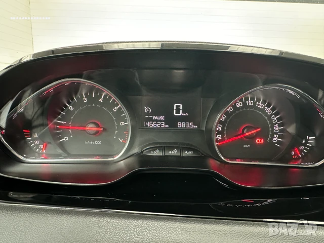 Peugeot 208 от Германия, снимка 8 - Автомобили и джипове - 50526176