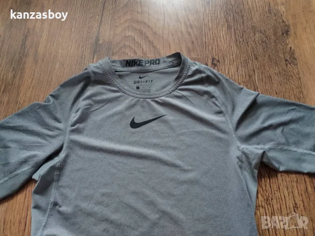 nike pro combat - страхотна мъжка тениска S КАТО НОВА , снимка 2 - Тениски - 55830101