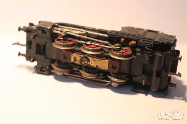 TRIX EXPRESS ?? H0 1/87 ЛОКОМОТИВ ВАГОН ВЛАК ВЛАКЧЕ ЖП, снимка 7 - Влакчета, самолети, хеликоптери - 49649085