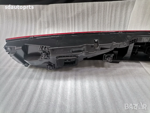 4M8945095AB Нов Carbon Централен Стоп Audi Q8 SQ8 RSQ8, снимка 9 - Части - 50778932