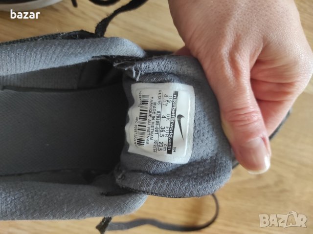 Оригинални Маратонки Nike , снимка 3 - Маратонки - 42229353