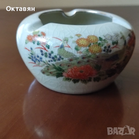 Порцеланова ваза, пепелник, снимка 9 - Вази - 53183965