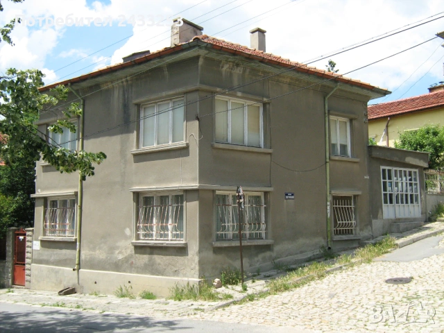 Продавам урегулиран поземлен имот, еднофамилна жилищна сграда, фризьорски салон и лятна кухня, снимка 2 - Къщи - 53693263