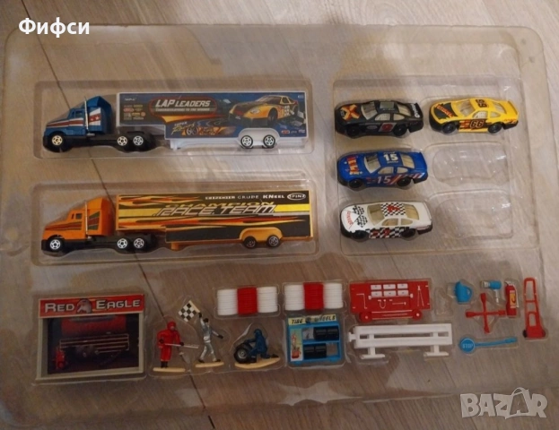 Метални колички Ferrari и други, снимка 5 - Коли, камиони, мотори, писти - 53708509