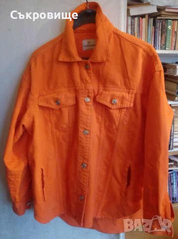 Оранжево мъжко дънково яке деним става и за дамско