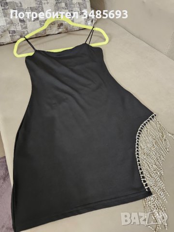 Черна къса рокля XS размер, снимка 3 - Рокли - 44168586