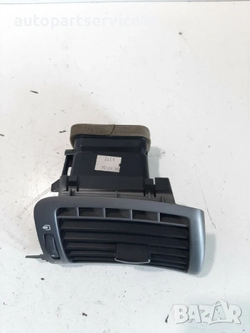 Вентилационен отвор за предна дясна страна за Peugeot 407 Комби (2005) 9644589377, снимка 2 - Части - 53698529