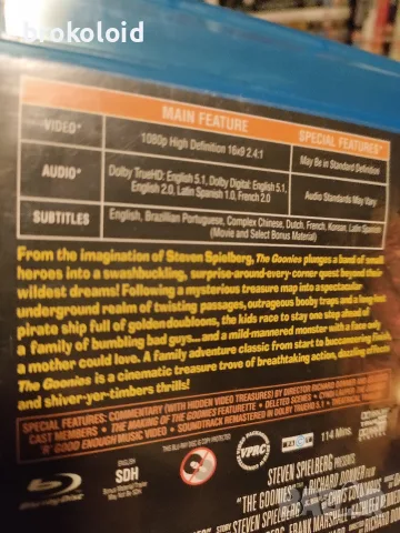 The Goonies - английски език, снимка 2 - Blu-Ray филми - 56276895