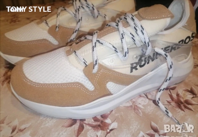 RUNNERBOSS Оригинал Нови Дамски Маратонки Изцяло от Естествена Кожа 42, снимка 2 - Маратонки - 51696824