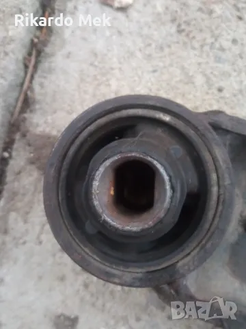 носач за Мазда примаси 323 ф с, снимка 6 - Части - 48172588