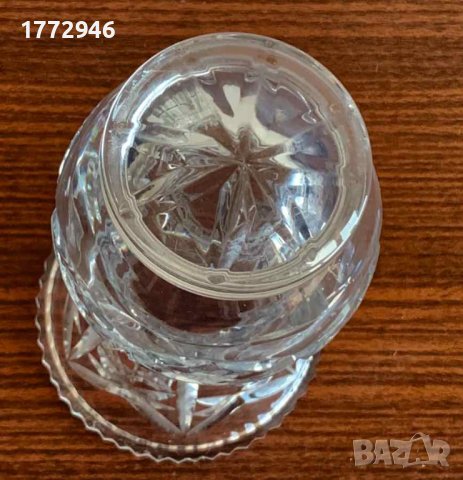 Кристална ваза, гравирана, снимка 8 - Вази - 41386780