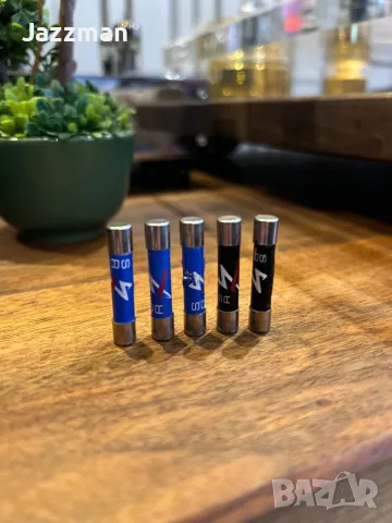 Synergistic Research blue fuse S12.5A 500V, снимка 6 - Други - 48319794