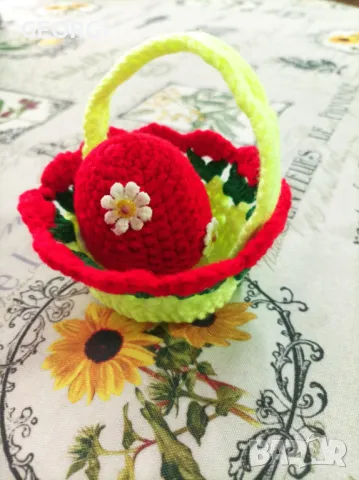 Великденска жълта кошничка с яице, снимка 2 - Декорация за дома - 49849739