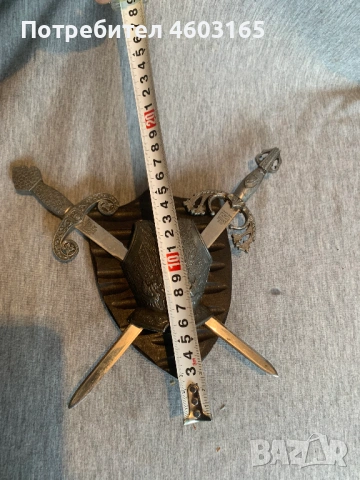 Сувенирен герб с 2 меча, снимка 9 - Антикварни и старинни предмети - 53223845