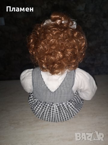 Колекционерска порцеланова кукла, снимка 2 - Колекции - 40226348