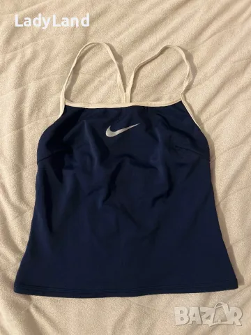 Nike потник с гол гръб