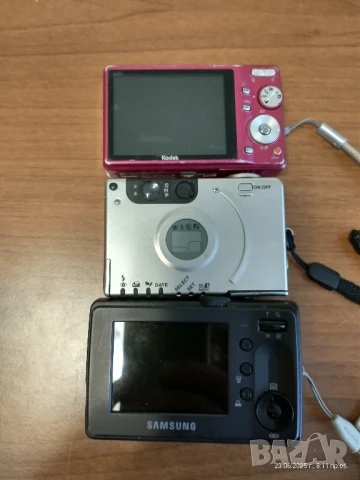 Три цифрови фотоапарата , снимка 2 - Фотоапарати - 50762739