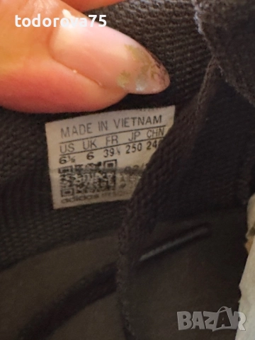 Adidas 39 1/3, снимка 4 - Детски маратонки - 52253834
