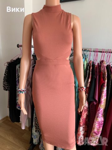 Дълга рокля размер XS, снимка 2 - Рокли - 40754698