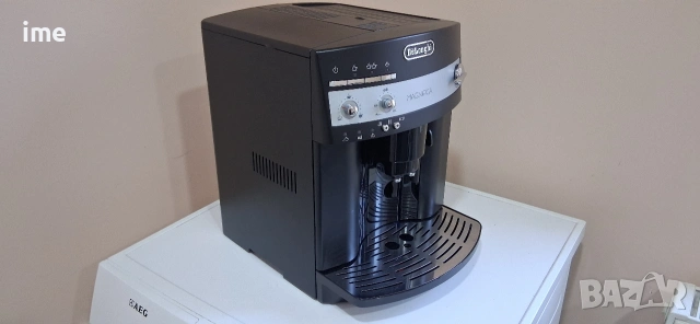 Кафеавтомат / кафемашина - робот. НОМЕР 03. Delonghi Magnifica. Typ ESAM 3000. Работи с мляно..., снимка 5 - Кафемашини - 53141835