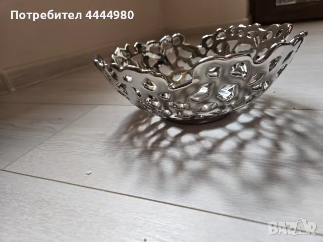 Дизайнерска купа/съд металик с дупки по нея, снимка 3 - Други - 49897246