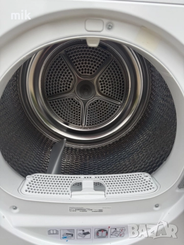 Сушилня с термопомпа Bosch 8 кг, снимка 3 - Сушилни - 51986265