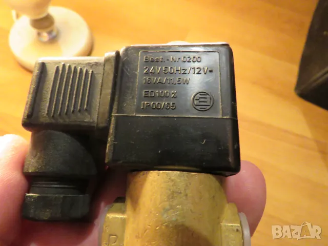 български електромагнет вентил 1/4 захранване 24 волта променливо или 12 волта право   ЗИТА -Русе., снимка 2 - Други машини и части - 49936525