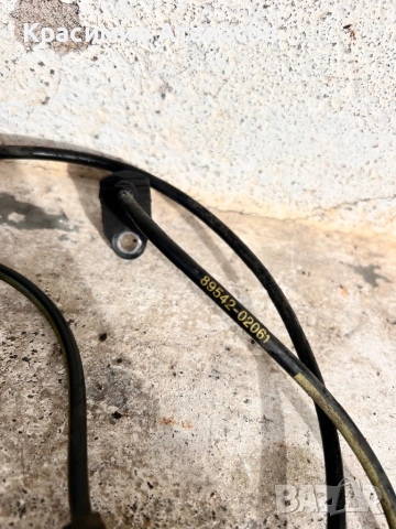 89542-02061. ABS датчик преден десен за Тойота Авенсис T27. 2012г, снимка 2 - Части - 52577627