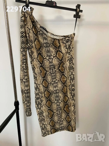 Дамска рокля SHEIN с един ръкав, снимка 2 - Абсорбатори - 52722484