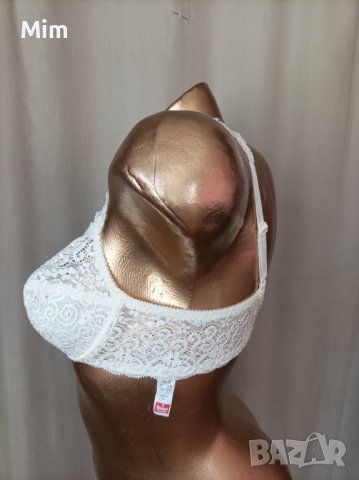  Triumph 80B  Бял дантелен сутиен , снимка 5 - Бельо - 41015502