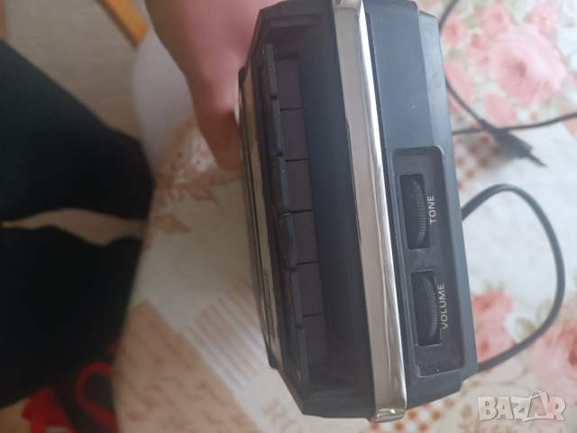 Касетофон HITACHI TRQ-279, снимка 8 - Радиокасетофони, транзистори - 44835834