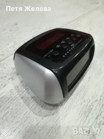 Соларен настолен LSD часовник (аларма,дата,месец и температура , снимка 3 - Друга електроника - 50726000