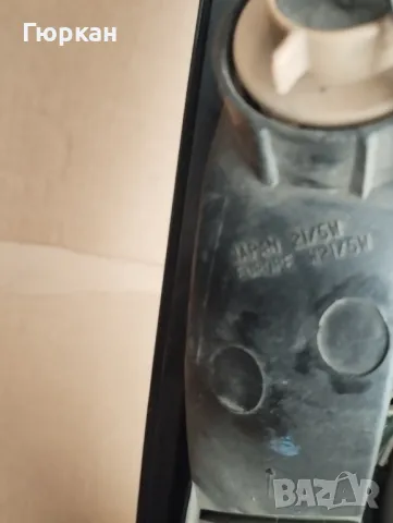 Toyota  Corolla  Дясно  Стопове , снимка 4 - Части - 49095782