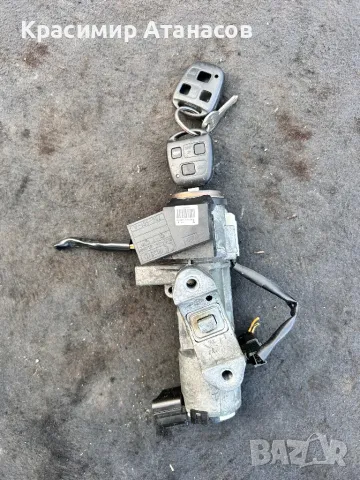 Контактен ключ за Тойота Авенсис Т25.N0501517