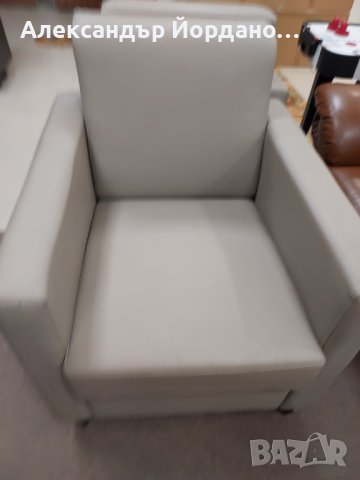Кресло с подлакътник, кожен с леки износвания - 2 бр, снимка 5 - Дивани и мека мебел - 41283605