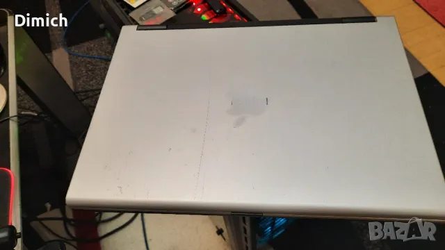 Лаптоп Fujitsu Esprimo V6555, снимка 2 - Лаптопи за дома - 47806760