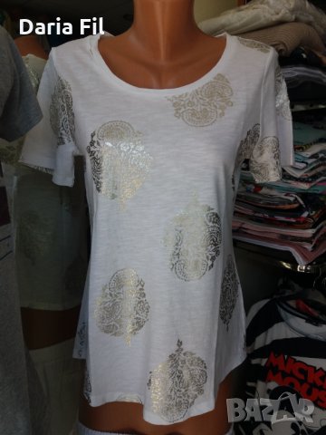 УНИКАЛНО КРАСИВА бяла блуза със златиста щампа, снимка 1 - Тениски - 35736394