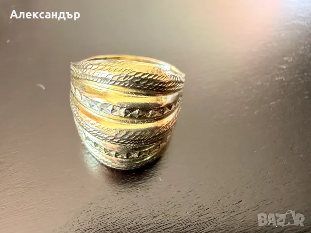 Дамски златен пръстен 2.50 гр.