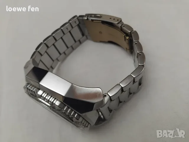 Invicta Akula Automatic Автоматик с истински диаманти по безела и циферблата! 54 мм каса!, снимка 8 - Мъжки - 56154848