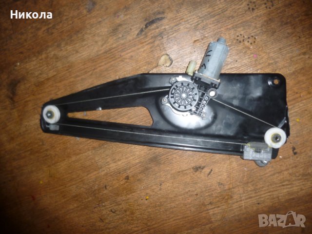 Заден ляв стъклоповдигач за Рейндж Ровър 3/Range Rover 3, снимка 2 - Части - 44451413