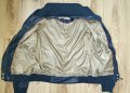 Дамско яке BERSHKA, size M, леко лъскаво, тъмно синьо, много запазено, снимка 4