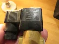 български електромагнет вентил 1/4 захранване 24 волта променливо или 12 волта право   ЗИТА -Русе., снимка 2