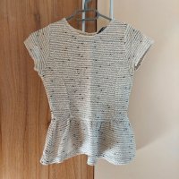 Bik bok елегантната дамска блуза с къс ръкав в размер XS, снимка 1 - Тениски - 33607000