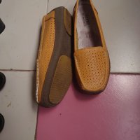Обувки , снимка 1 - Дамски ежедневни обувки - 41243880