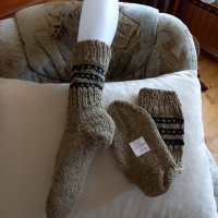 Ръчно плетени мъжки чорапи от вълна размер 38, снимка 1 - Мъжки чорапи - 41763260
