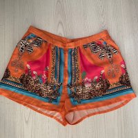 Дамски къси панталонки Сатен , снимка 1 - Къси панталони и бермуди - 41947137