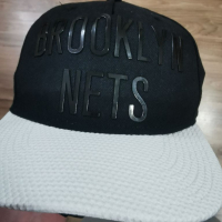 Brooklyn Nets Mitchell and Ness , снимка 1 - Шапки - 36212271